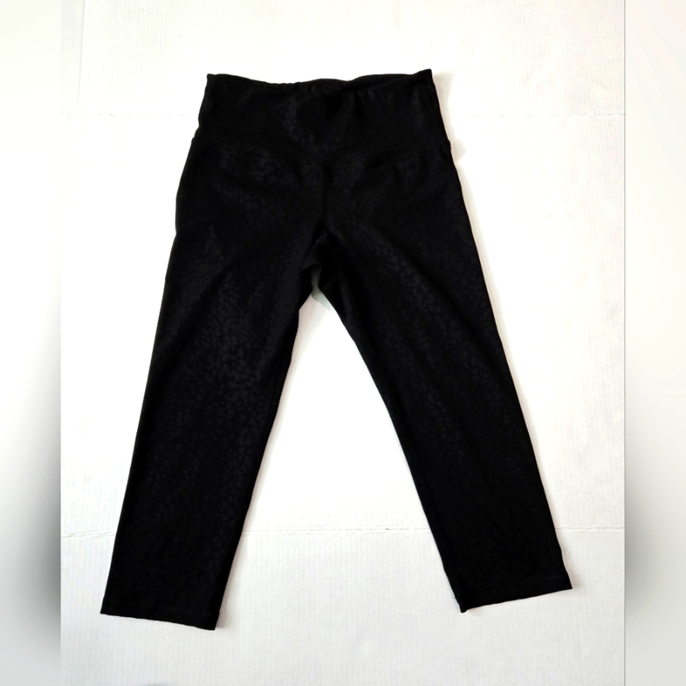 Old Navy Black Capri Leggings